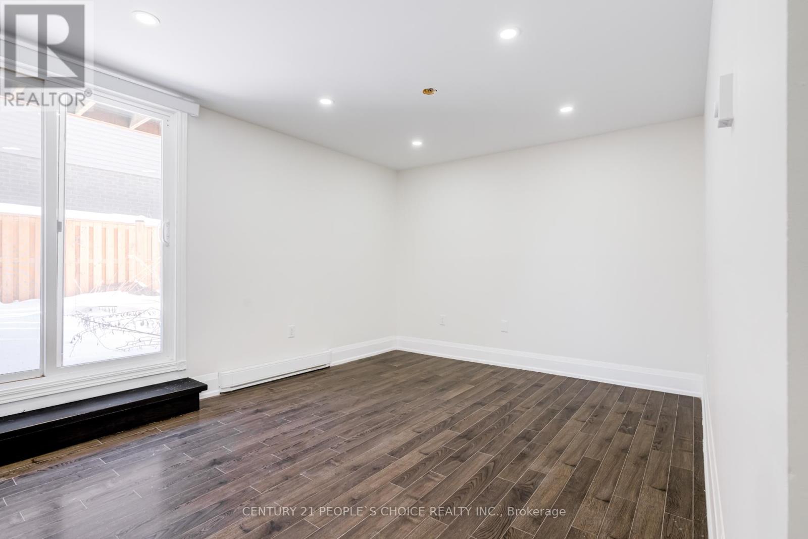 24 - 445 Stone Church Road, Hamilton, Ontario  L9B 2L5 - Photo 6 - X12796128