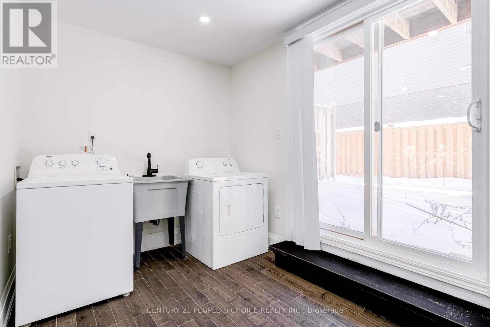 24 - 445 Stone Church Road, Hamilton, Ontario  L9B 2L5 - Photo 8 - X12796128