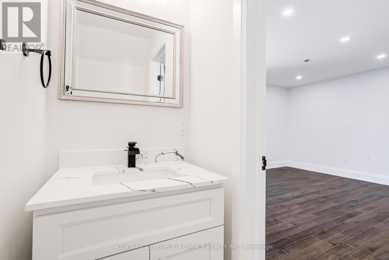 24 - 445 Stone Church Road, Hamilton, Ontario  L9B 2L5 - Photo 9 - X12796128