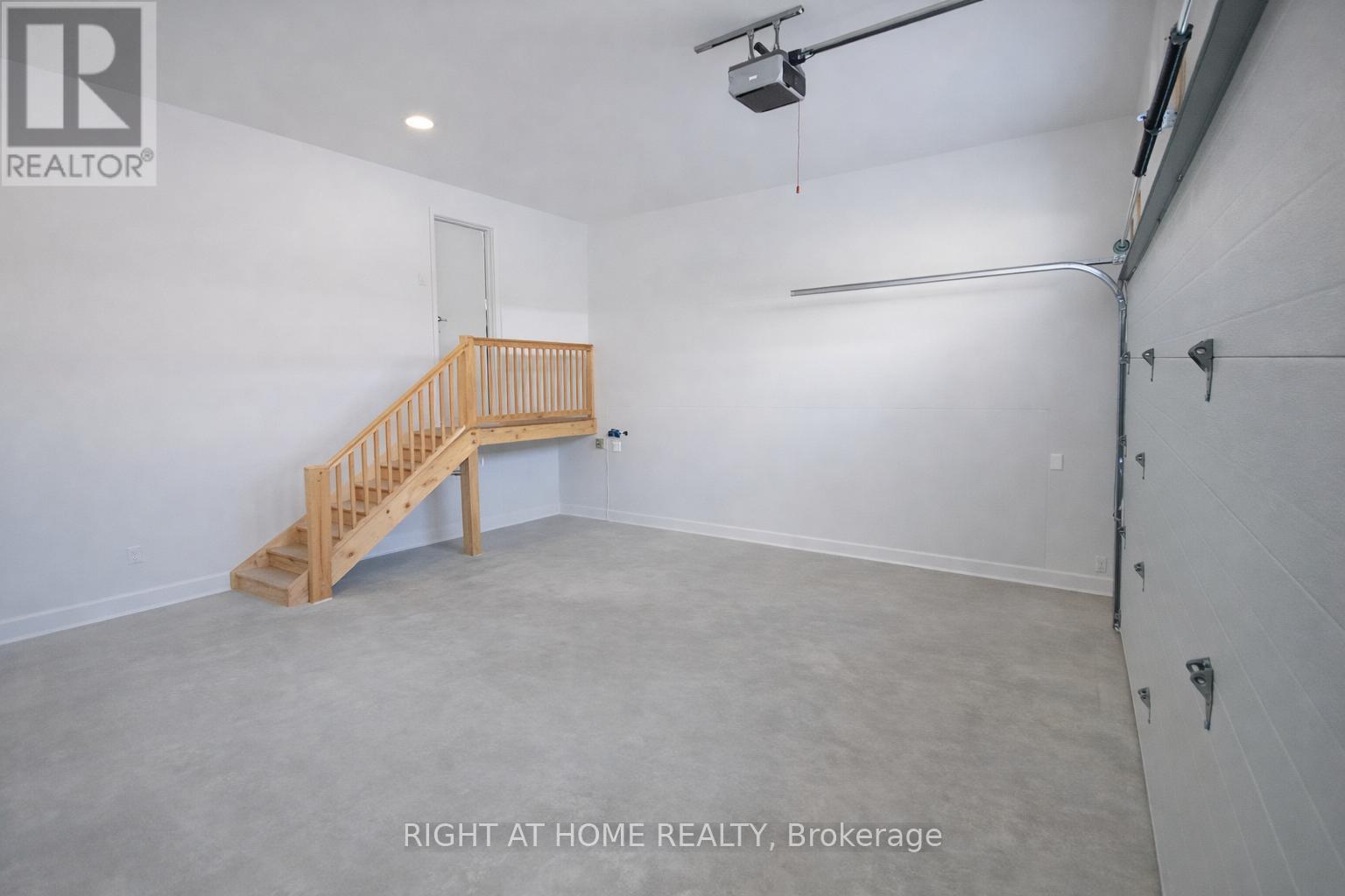 A - 914 Cologne Street, Russell, Ontario  K0A 1W0 - Photo 10 - X12796162