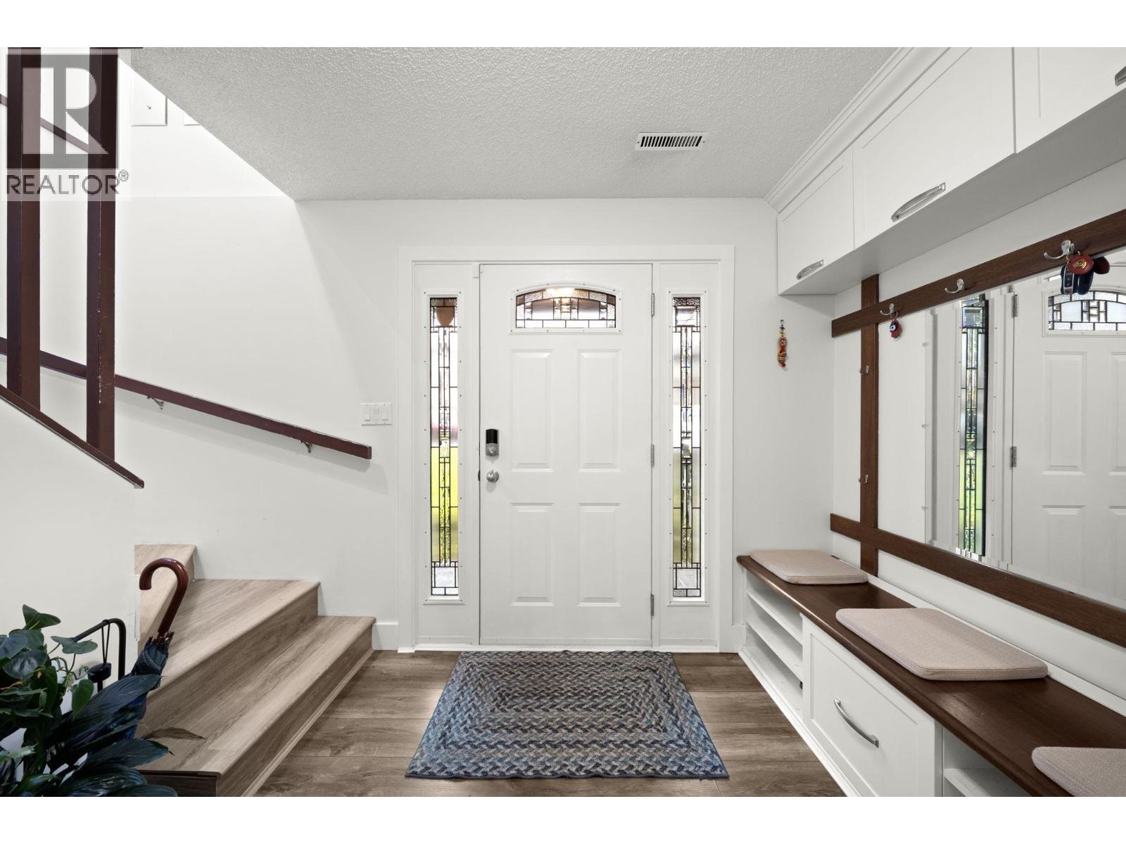 2622 Shaftsbury Avenue, Port Coquitlam, British Columbia  V3C 2M1 - Photo 3 - R3090499