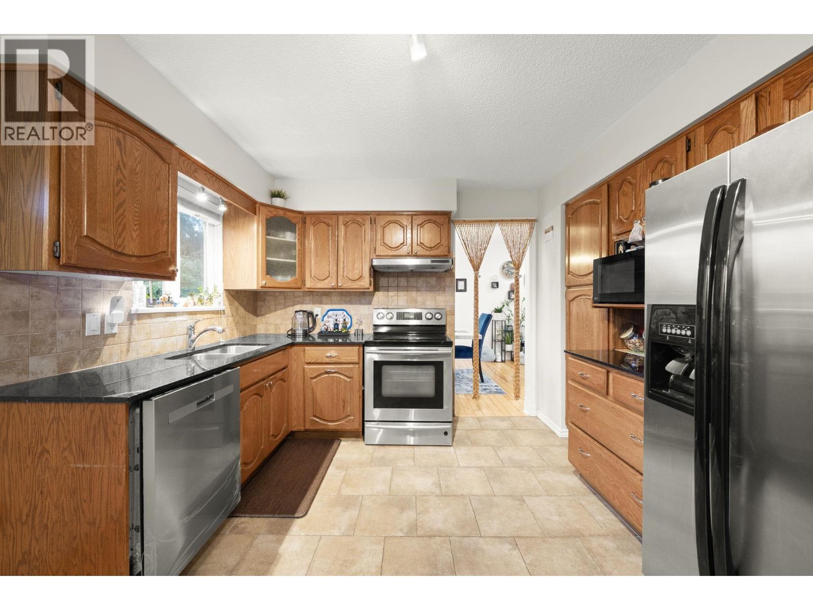 2622 Shaftsbury Avenue, Port Coquitlam, British Columbia  V3C 2M1 - Photo 9 - R3090499