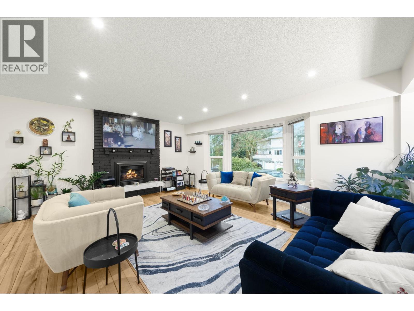 2622 Shaftsbury Avenue, Port Coquitlam, British Columbia  V3C 2M1 - Photo 4 - R3090499