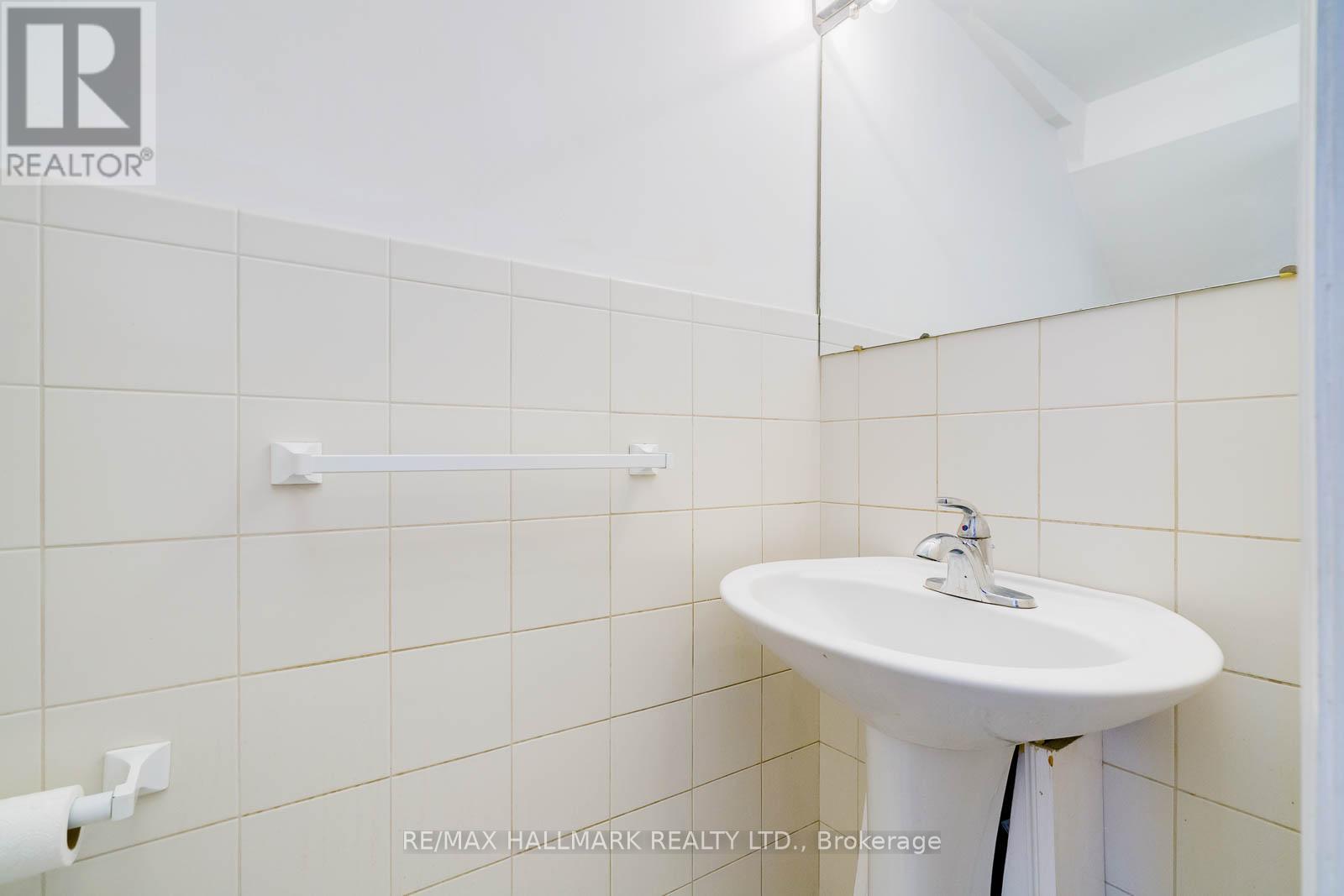 26 Hazel Avenue, Toronto, Ontario  M4E 1C5 - Photo 30 - E12796158