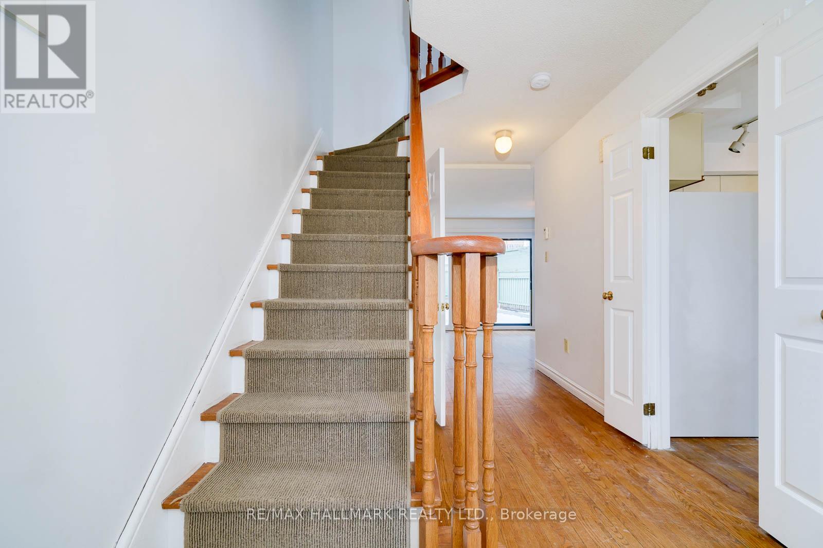 26 Hazel Avenue, Toronto, Ontario  M4E 1C5 - Photo 4 - E12796158