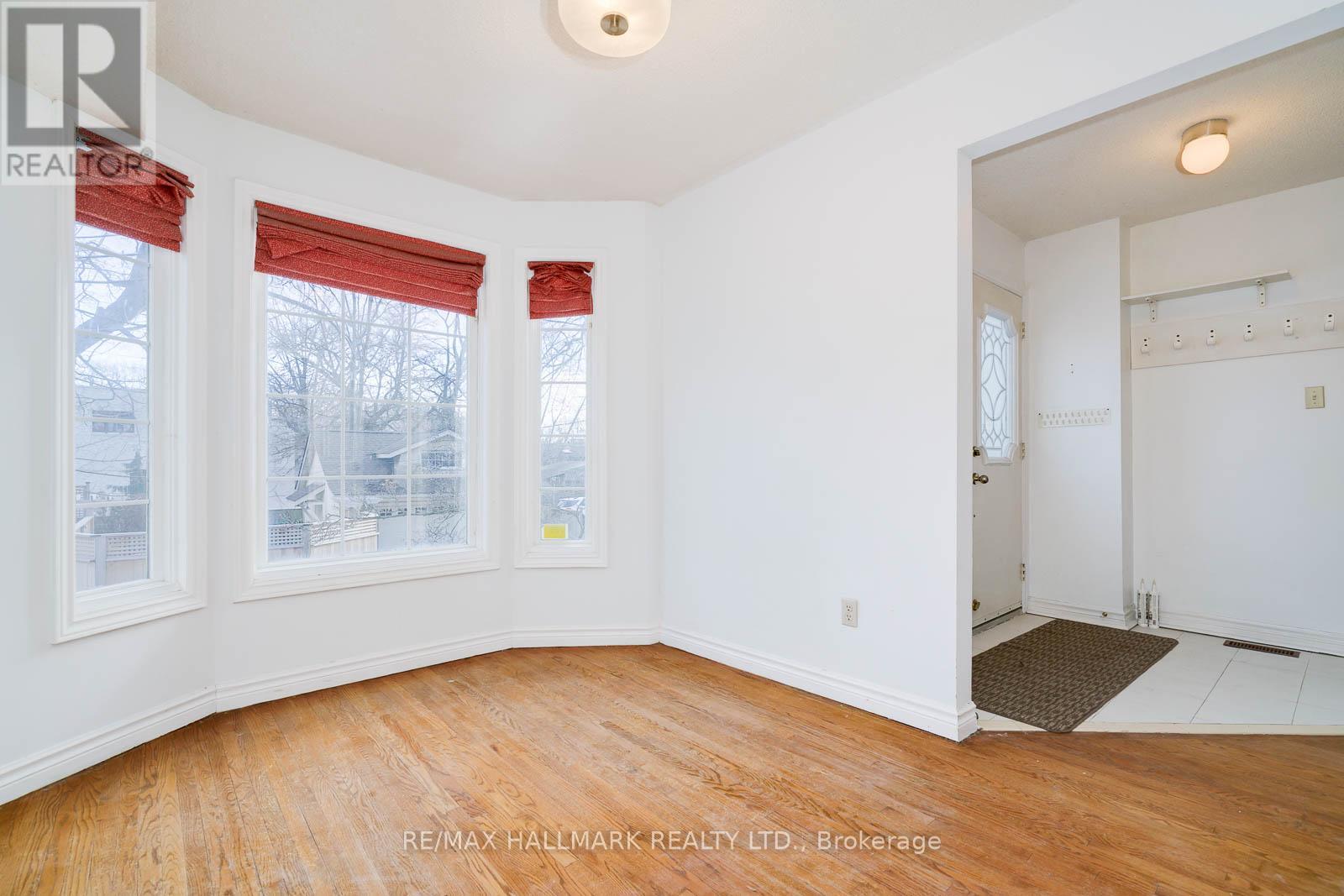 26 Hazel Avenue, Toronto, Ontario  M4E 1C5 - Photo 5 - E12796158