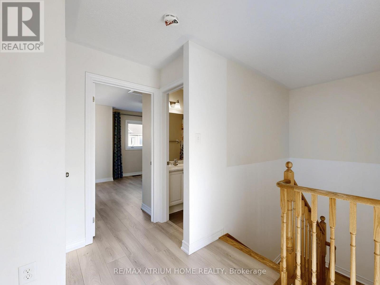 17 Kawneer Terrace, Toronto, Ontario  M1P 2X1 - Photo 15 - E12796190