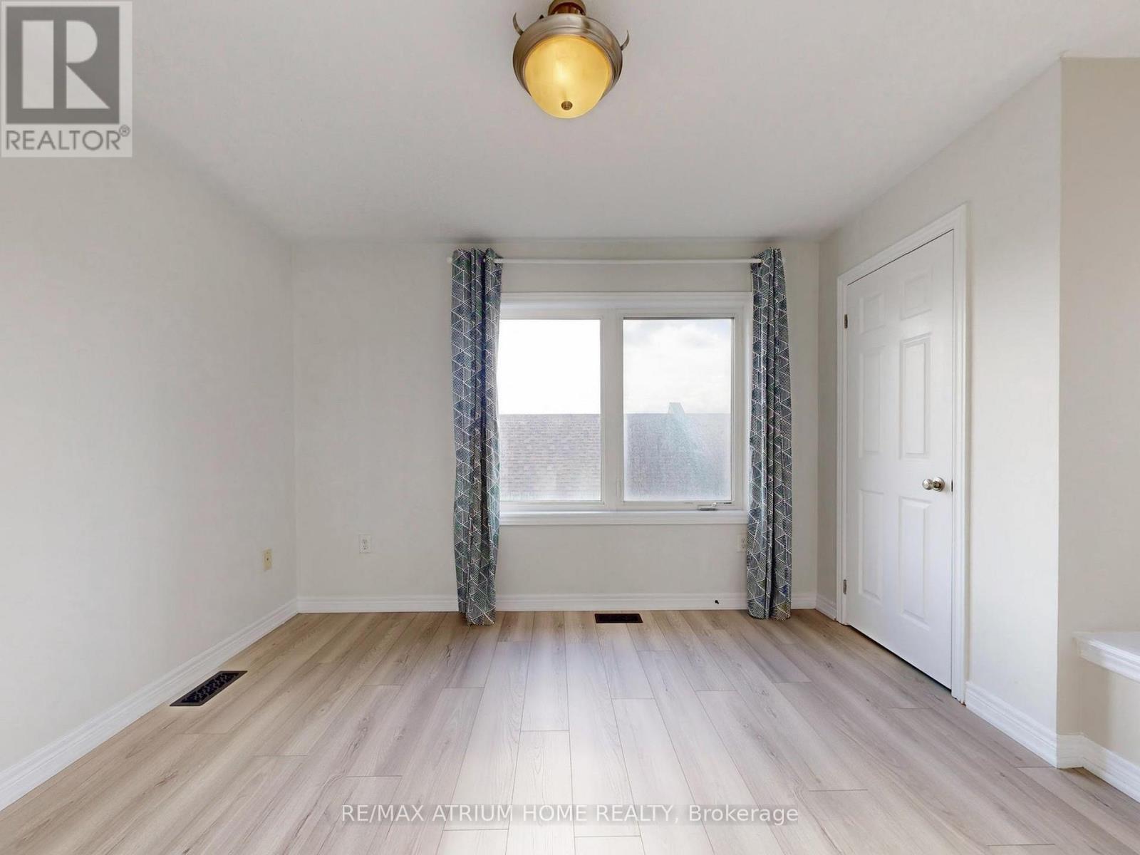 17 Kawneer Terrace, Toronto, Ontario  M1P 2X1 - Photo 21 - E12796190