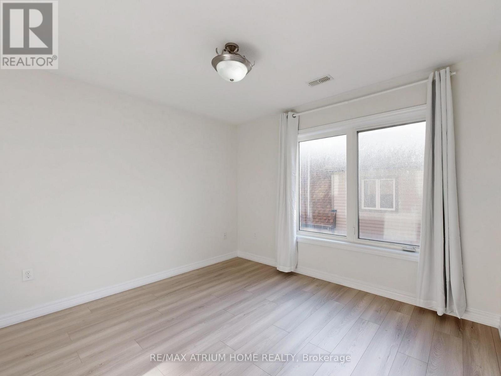 17 Kawneer Terrace, Toronto, Ontario  M1P 2X1 - Photo 22 - E12796190