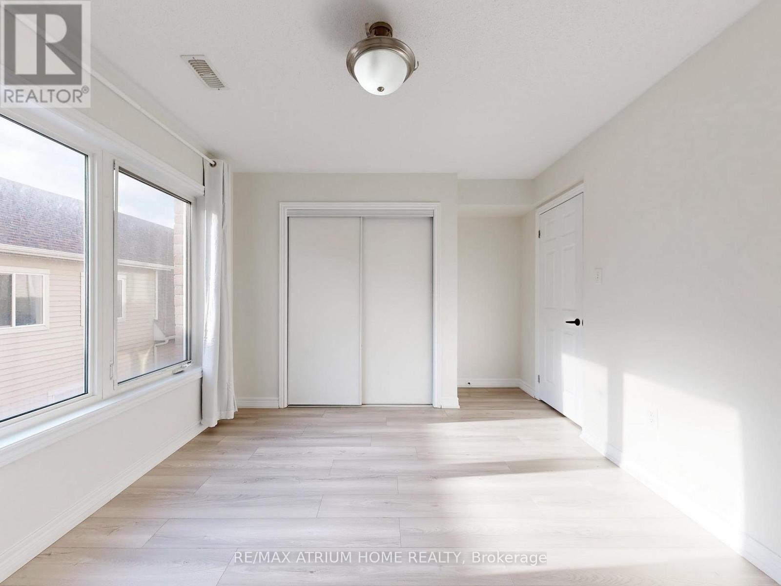 17 Kawneer Terrace, Toronto, Ontario  M1P 2X1 - Photo 27 - E12796190