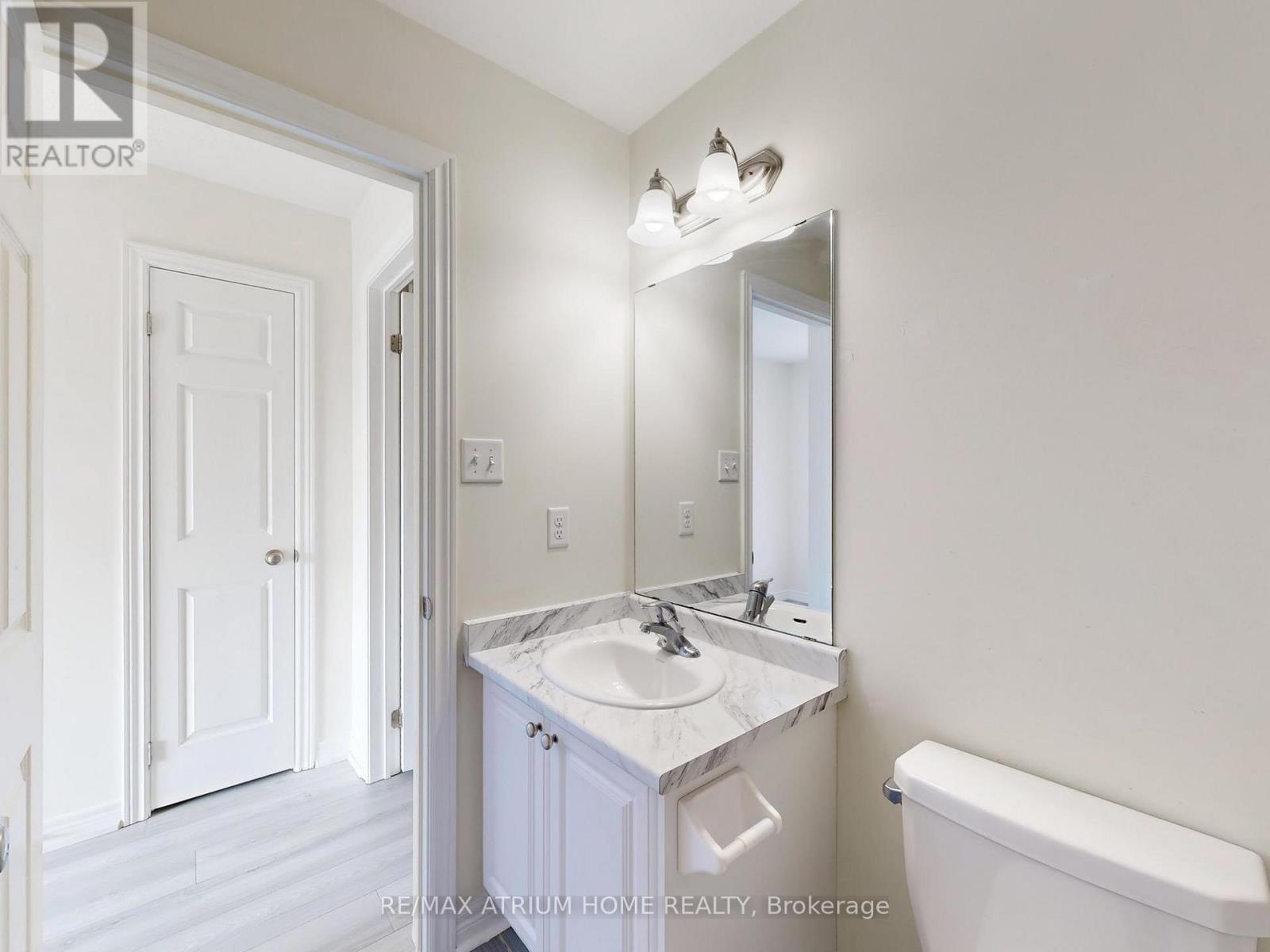 17 Kawneer Terrace, Toronto, Ontario  M1P 2X1 - Photo 35 - E12796190