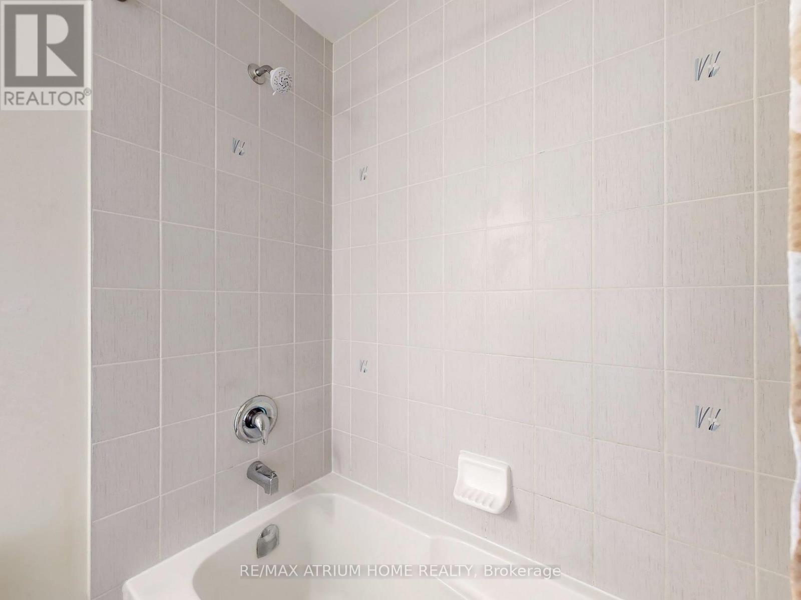 17 Kawneer Terrace, Toronto, Ontario  M1P 2X1 - Photo 36 - E12796190