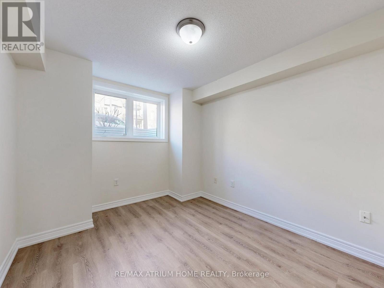 17 Kawneer Terrace, Toronto, Ontario  M1P 2X1 - Photo 37 - E12796190