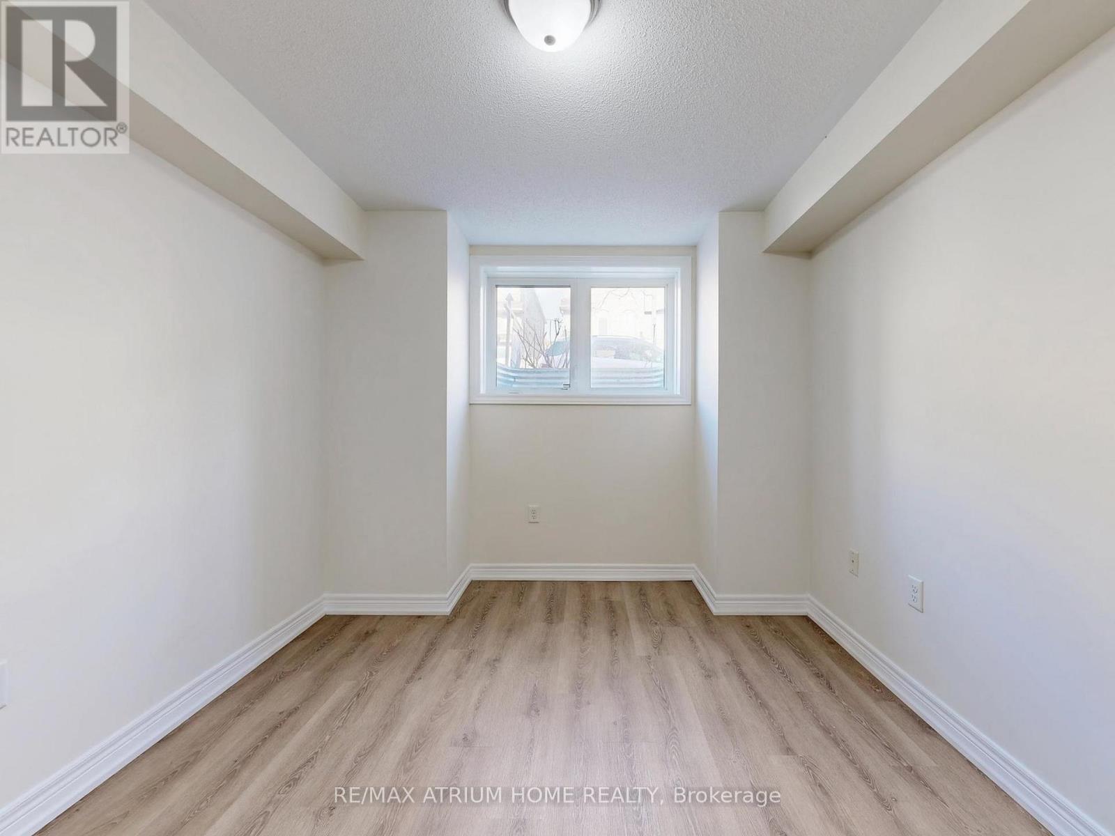 17 Kawneer Terrace, Toronto, Ontario  M1P 2X1 - Photo 38 - E12796190