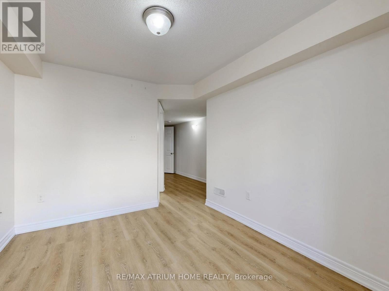 17 Kawneer Terrace, Toronto, Ontario  M1P 2X1 - Photo 39 - E12796190