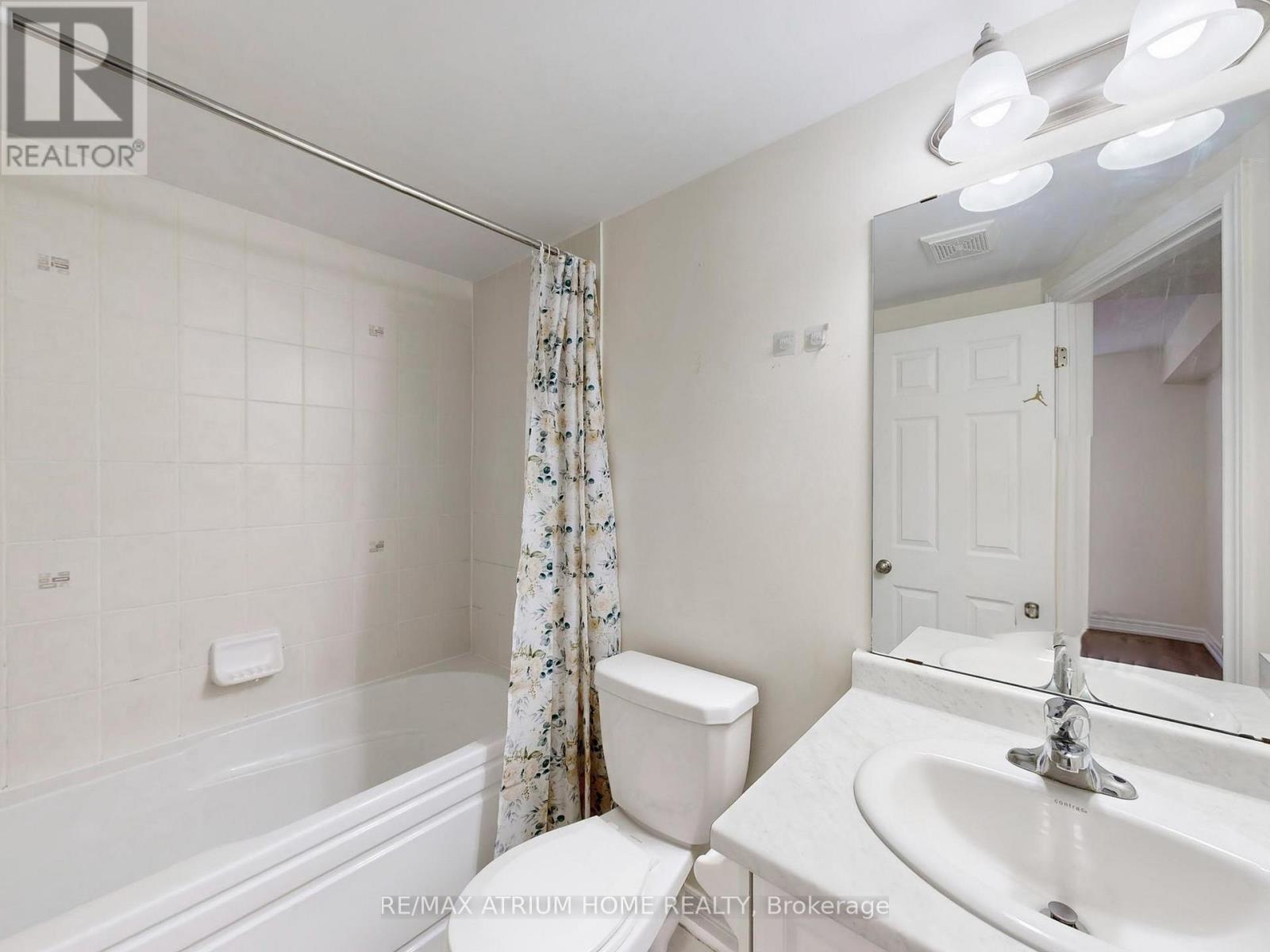 17 Kawneer Terrace, Toronto, Ontario  M1P 2X1 - Photo 43 - E12796190