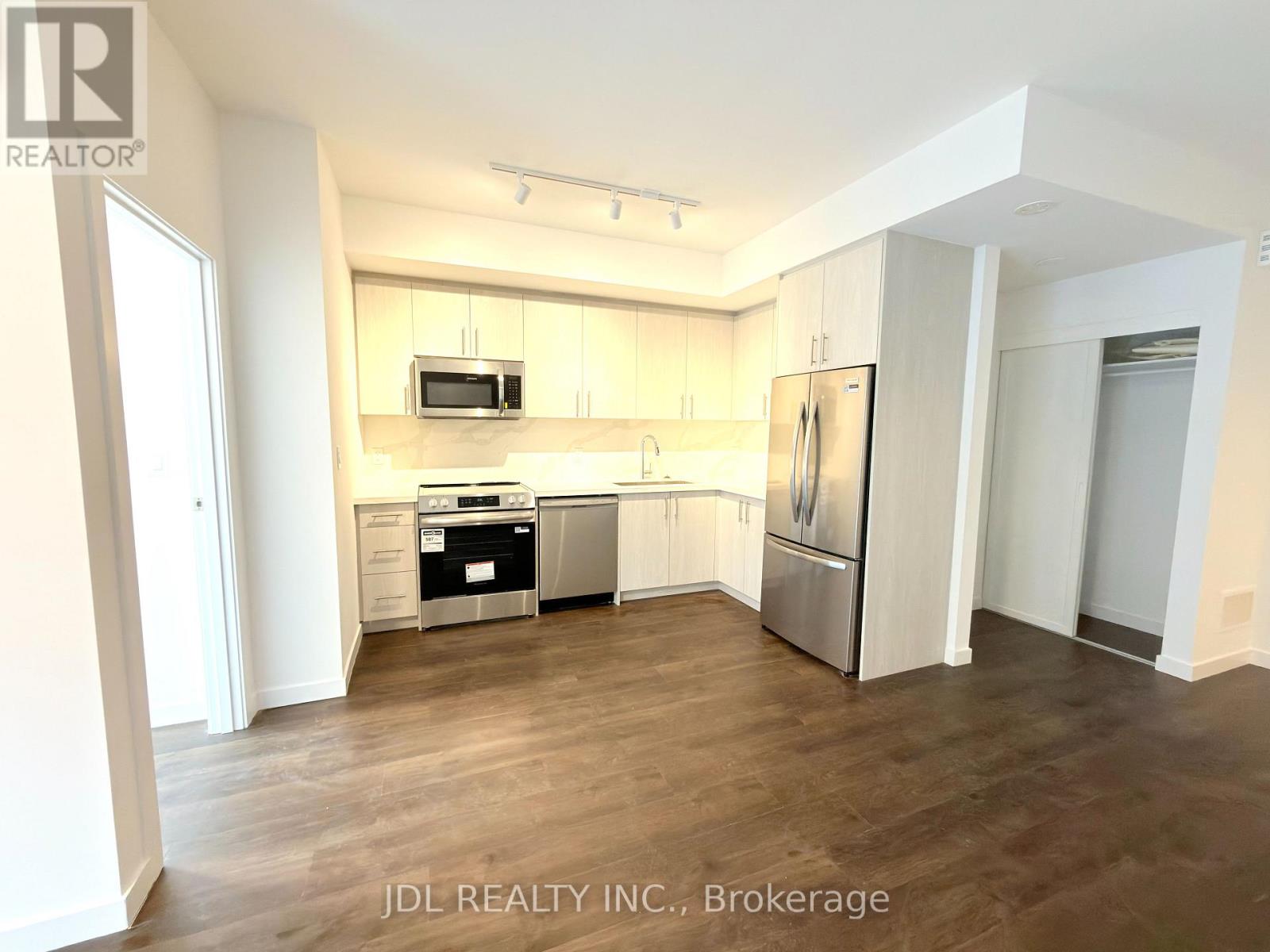 23 - 117 Marydale Avenue, Markham, Ontario  L3S 0E3 - Photo 5 - N12796150