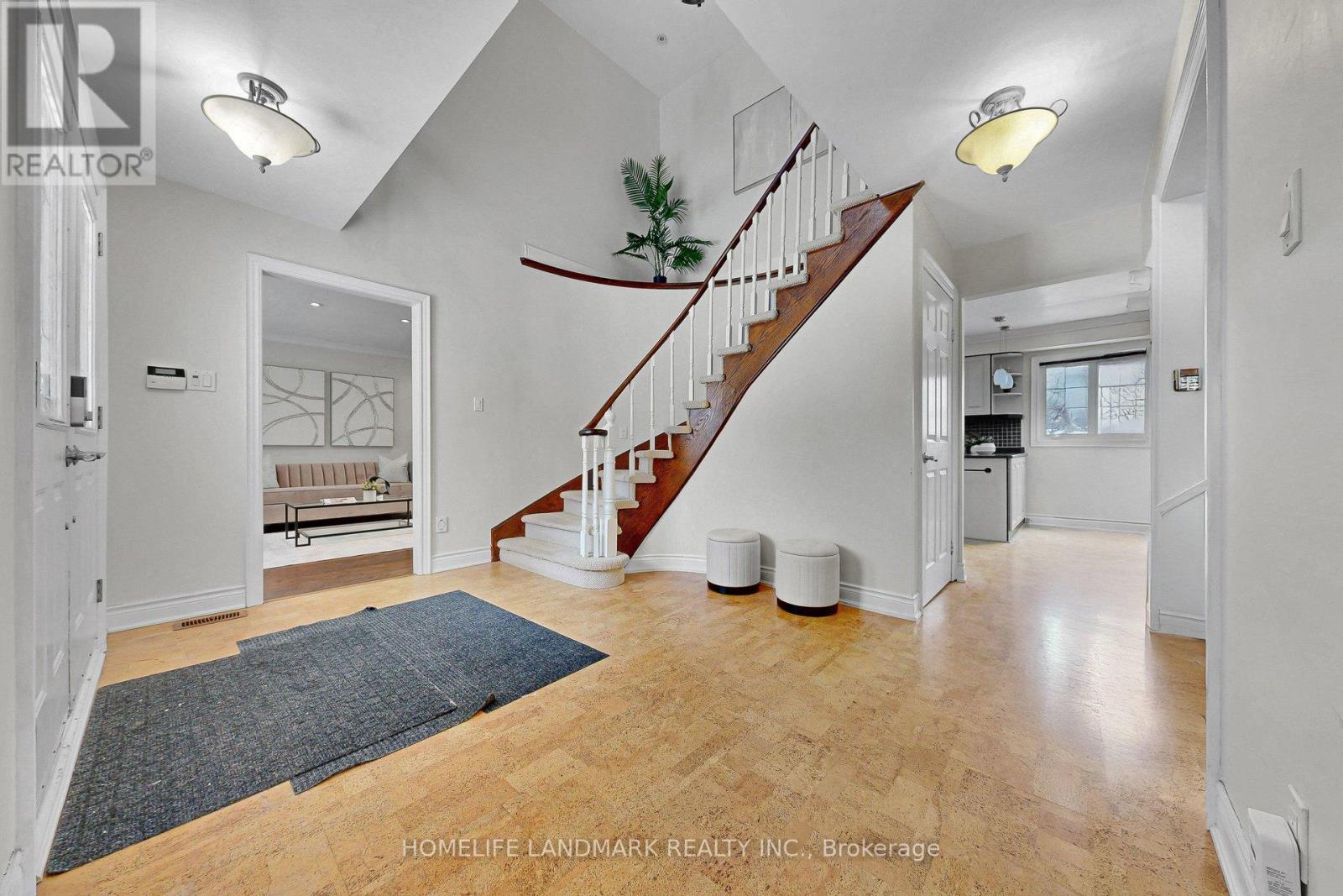 51 Emeline Crescent, Markham (Markham Village), Ontario  L3P 4G2 - Photo 2 - N12796186