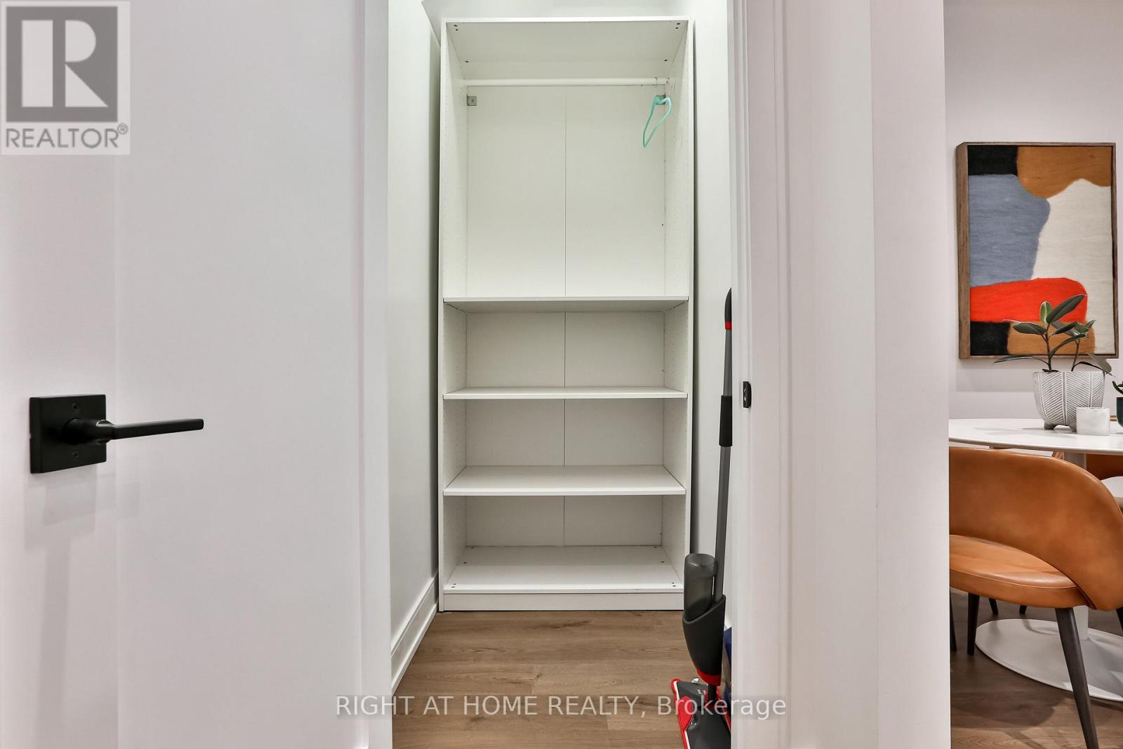 1365 Lansdowne Avenue, Toronto, Ontario  M6H 3Z9 - Photo 27 - W12794630