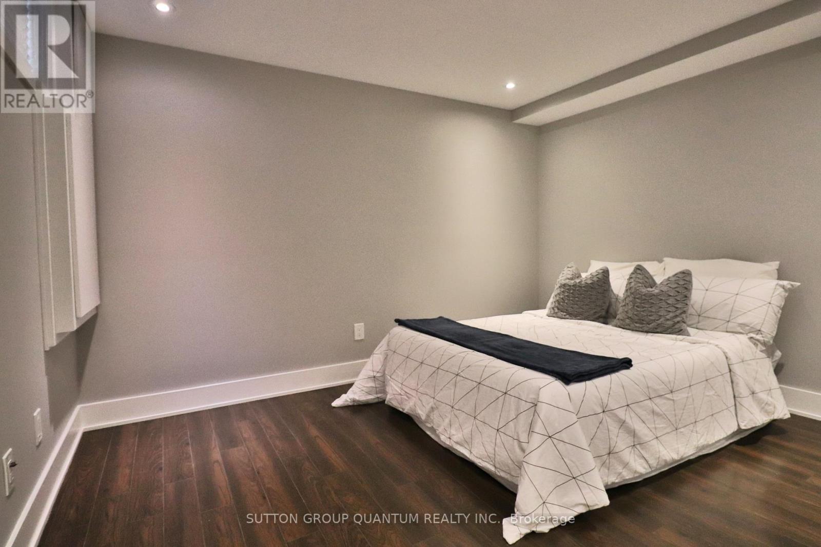 Bsmt Sd - 35 Cloverdale Road, Toronto, Ontario  M6N 3L6 - Photo 10 - W12796172