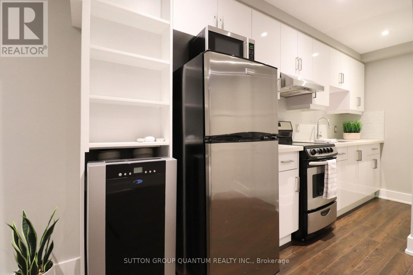 Bsmt Sd - 35 Cloverdale Road, Toronto, Ontario  M6N 3L6 - Photo 4 - W12796172