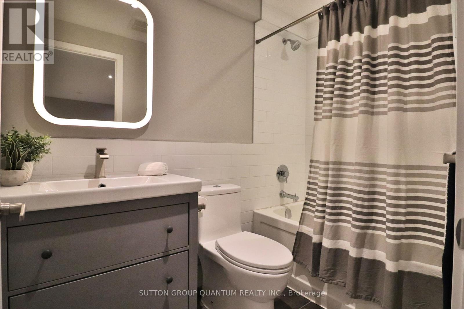 Bsmt Sd - 35 Cloverdale Road, Toronto, Ontario  M6N 3L6 - Photo 7 - W12796172