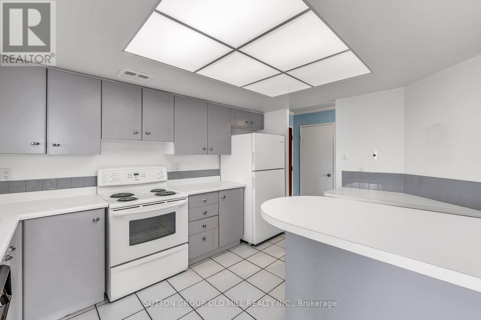 2002 - 1320 Islington Avenue, Toronto, Ontario  M9A 5C6 - Photo 12 - W12796182