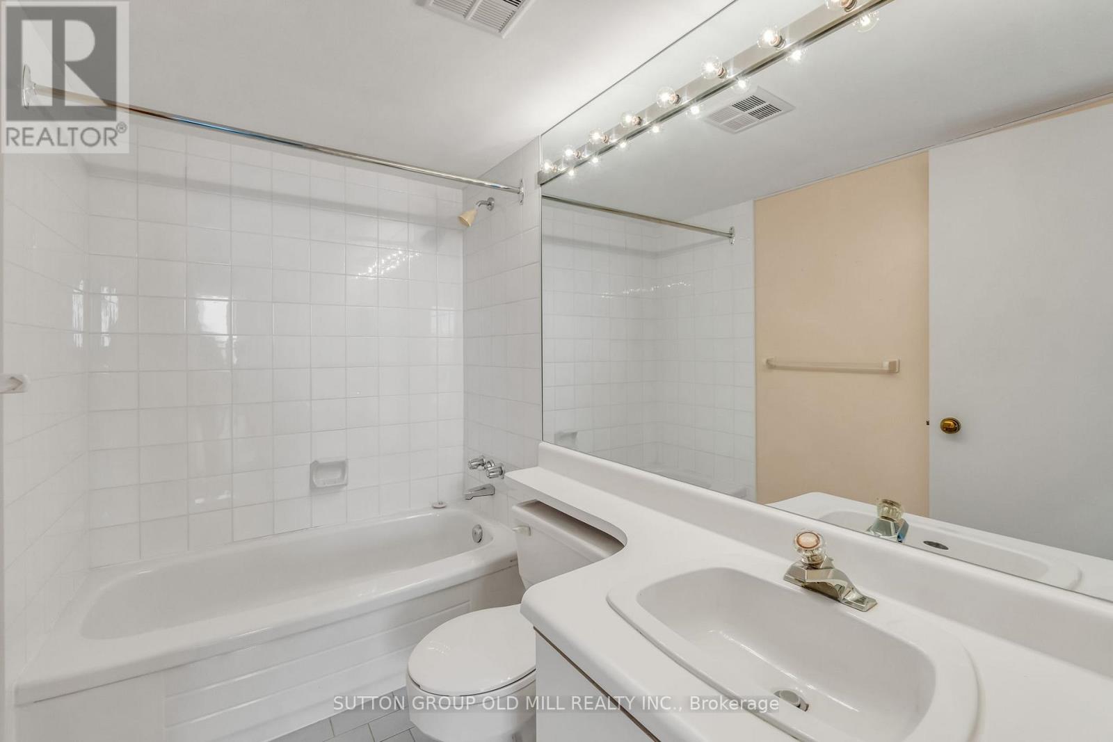 2002 - 1320 Islington Avenue, Toronto, Ontario  M9A 5C6 - Photo 24 - W12796182