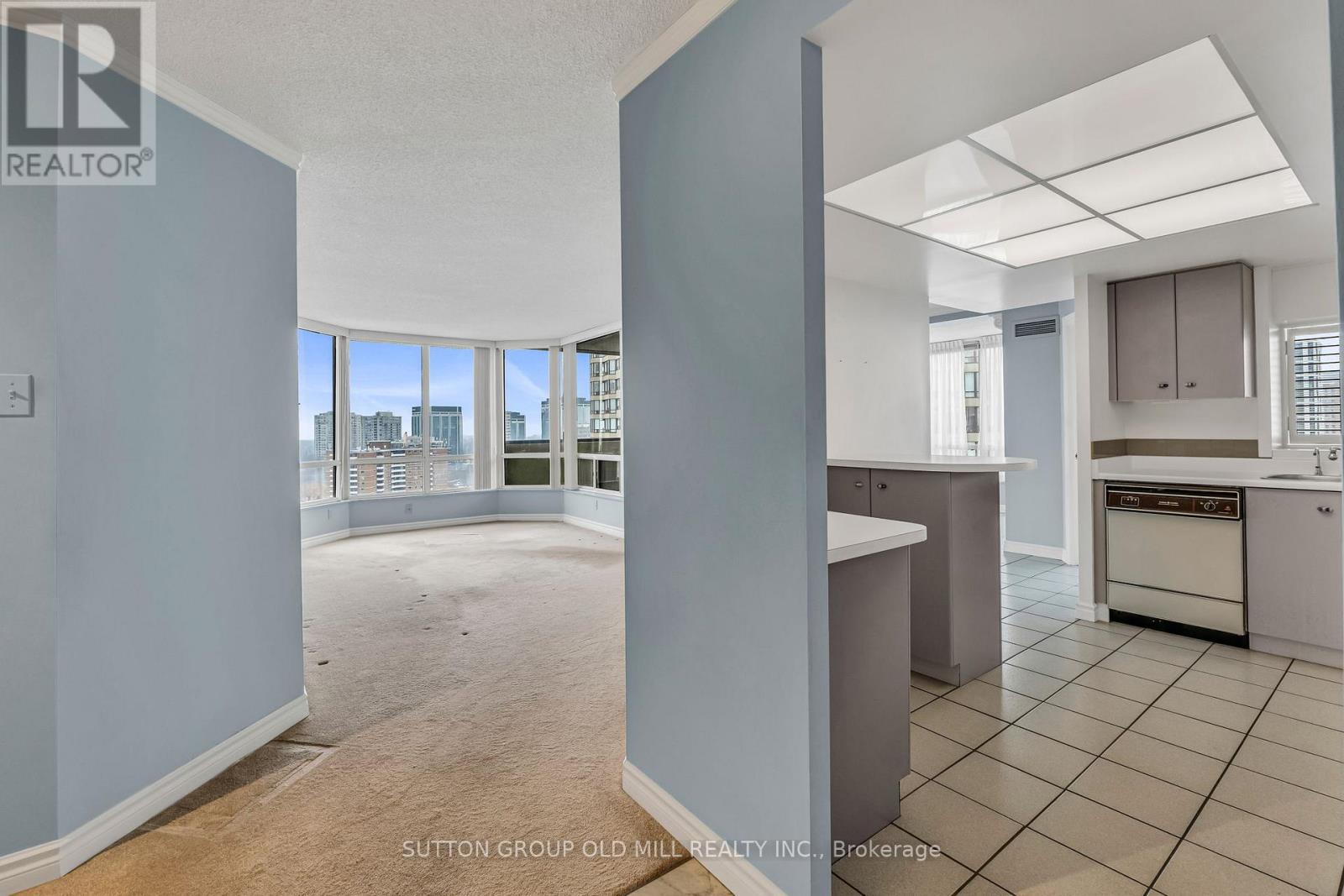 2002 - 1320 Islington Avenue, Toronto, Ontario  M9A 5C6 - Photo 3 - W12796182