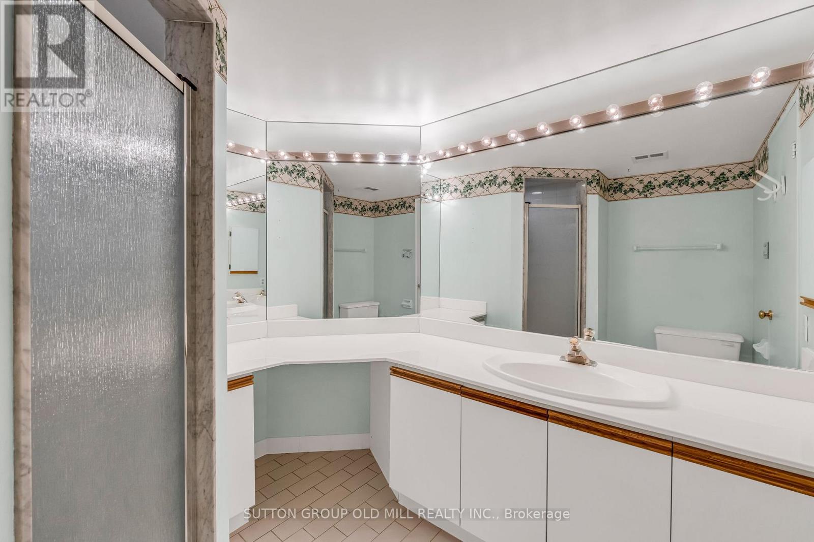 2002 - 1320 Islington Avenue, Toronto, Ontario  M9A 5C6 - Photo 32 - W12796182