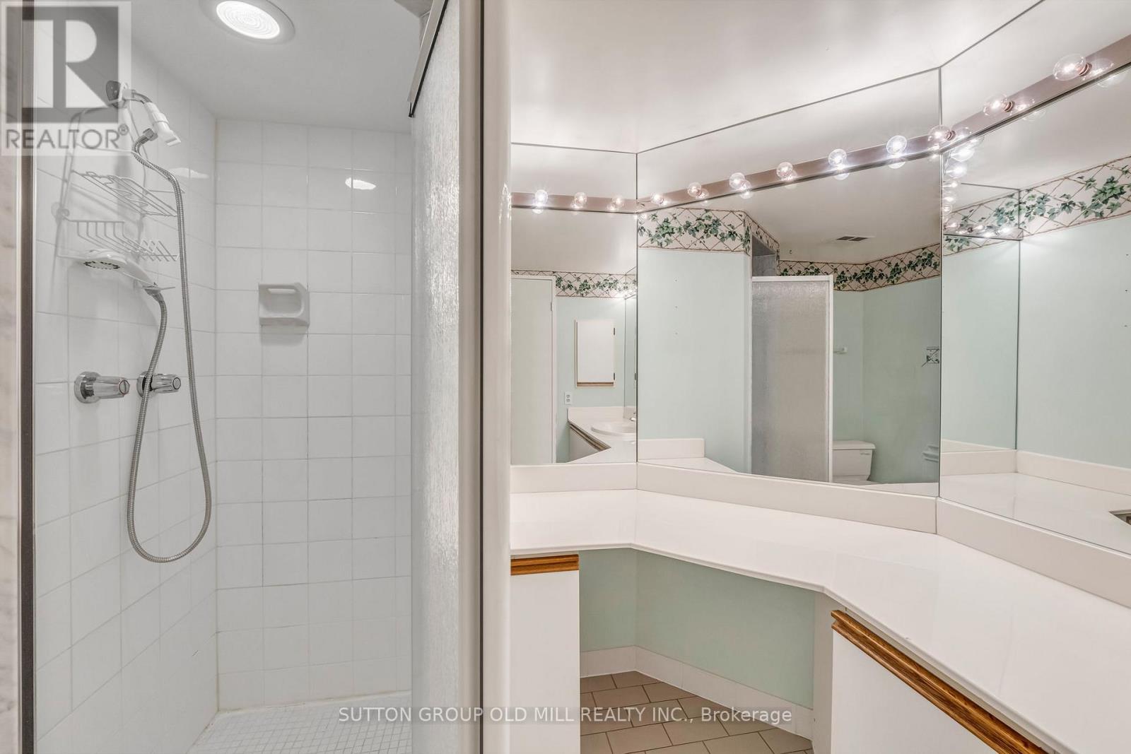 2002 - 1320 Islington Avenue, Toronto, Ontario  M9A 5C6 - Photo 33 - W12796182