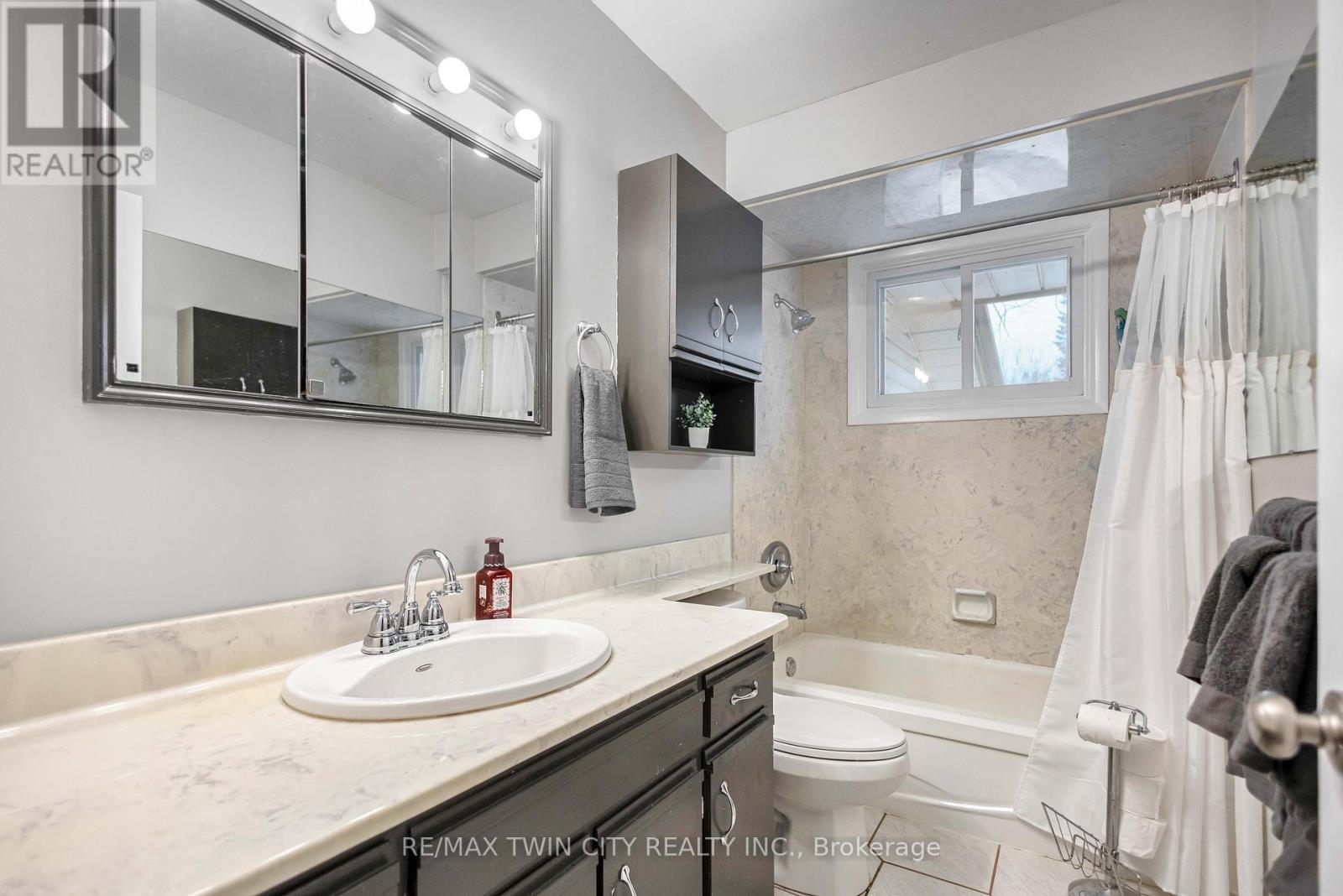 453 Glancaster Road, Hamilton, Ontario  L0R 1W0 - Photo 20 - X12796154