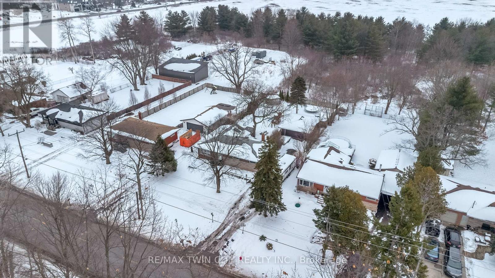 453 Glancaster Road, Hamilton, Ontario  L0R 1W0 - Photo 45 - X12796154