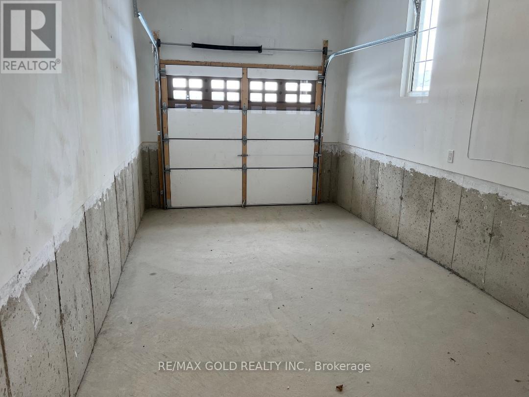 105 Picardy Drive, Hamilton (Stoney Creek Mountain), Ontario  L8J 0M9 - Photo 31 - X12795750