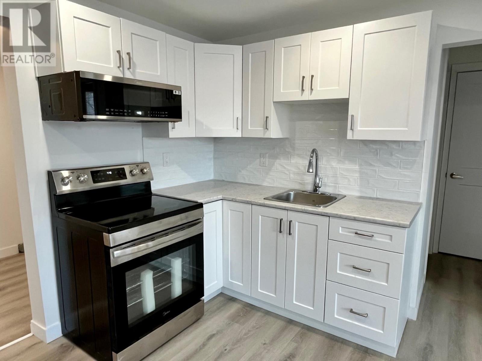 514 Strand Ave, Thunder Bay, Ontario  P7B 5B1 - Photo 7 - TB2600251