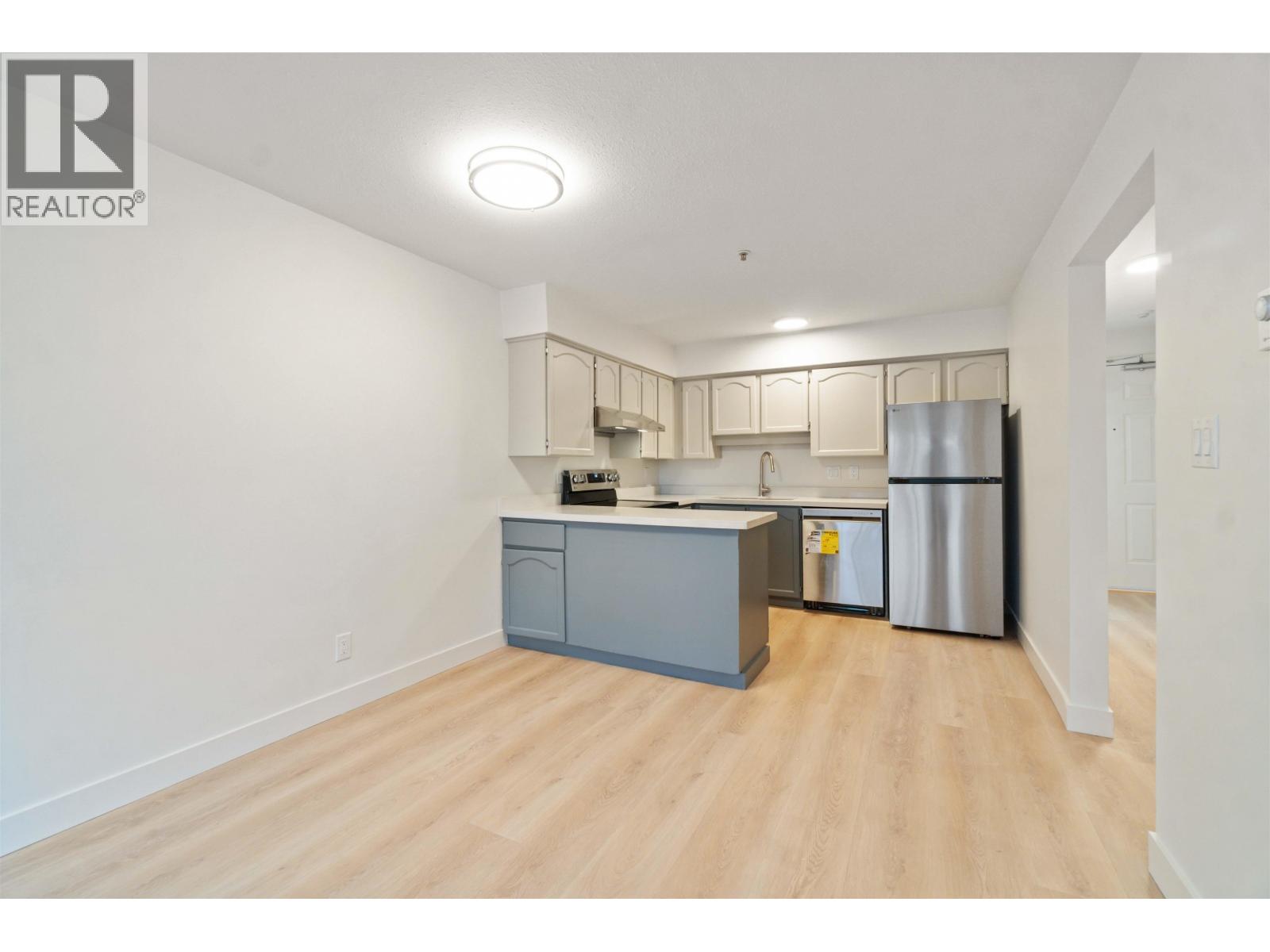 303 2928 Commercial Drive, Vancouver, British Columbia  V5N 4C9 - Photo 10 - R3090923