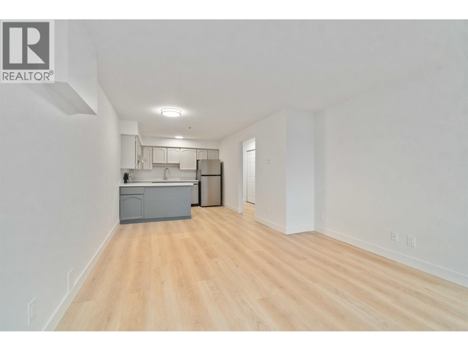 303 2928 Commercial Drive, Vancouver, British Columbia  V5N 4C9 - Photo 6 - R3090923