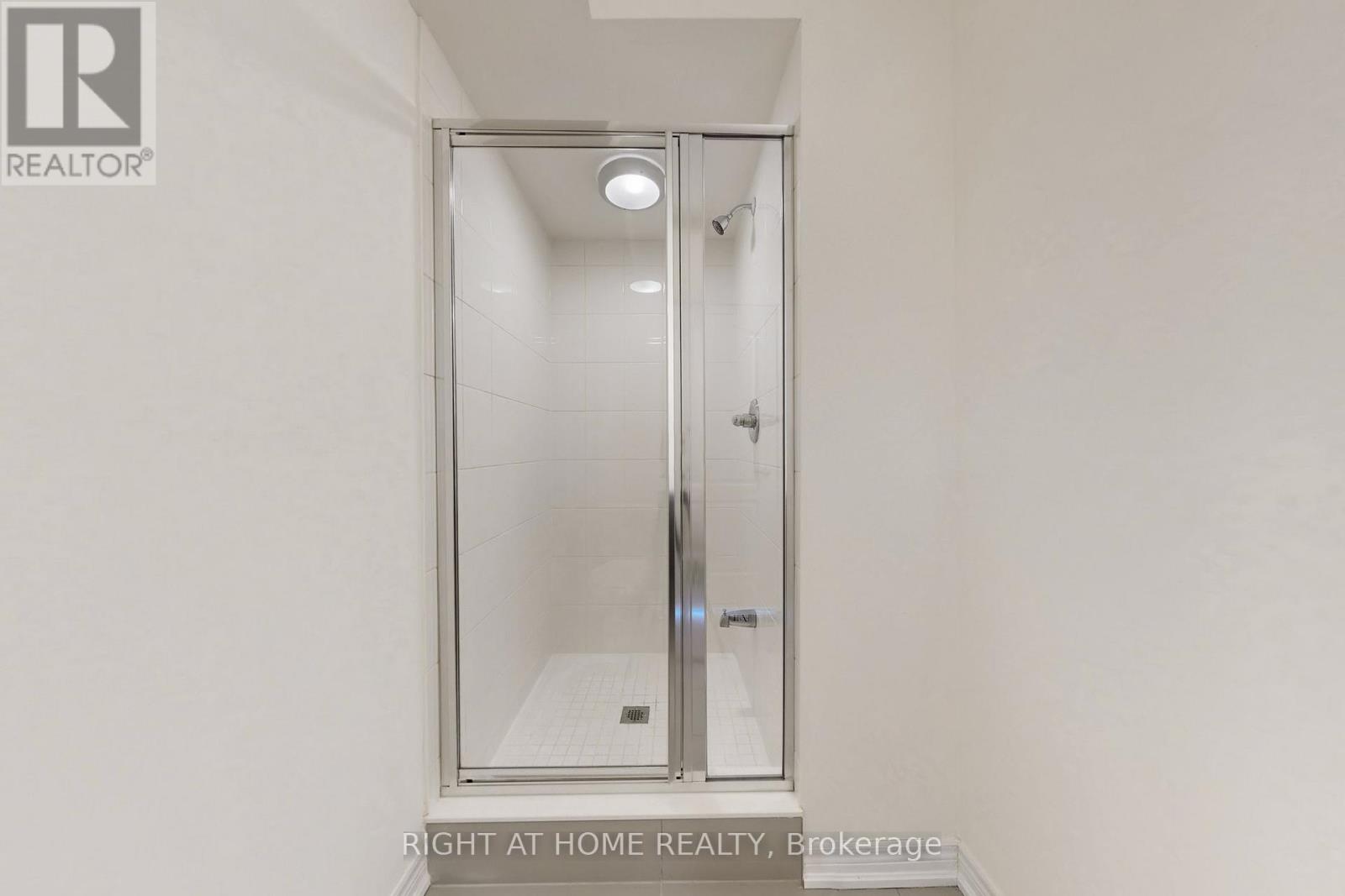 553 White's Hill Avenue, Markham, Ontario  L6B 1N9 - Photo 19 - N12796206