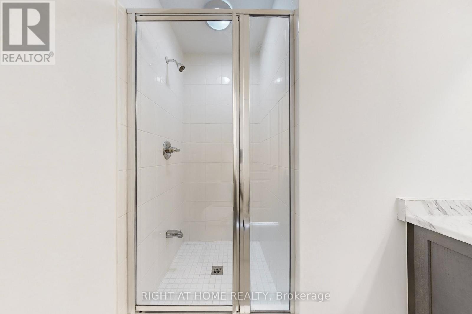 553 White's Hill Avenue, Markham, Ontario  L6B 1N9 - Photo 24 - N12796206