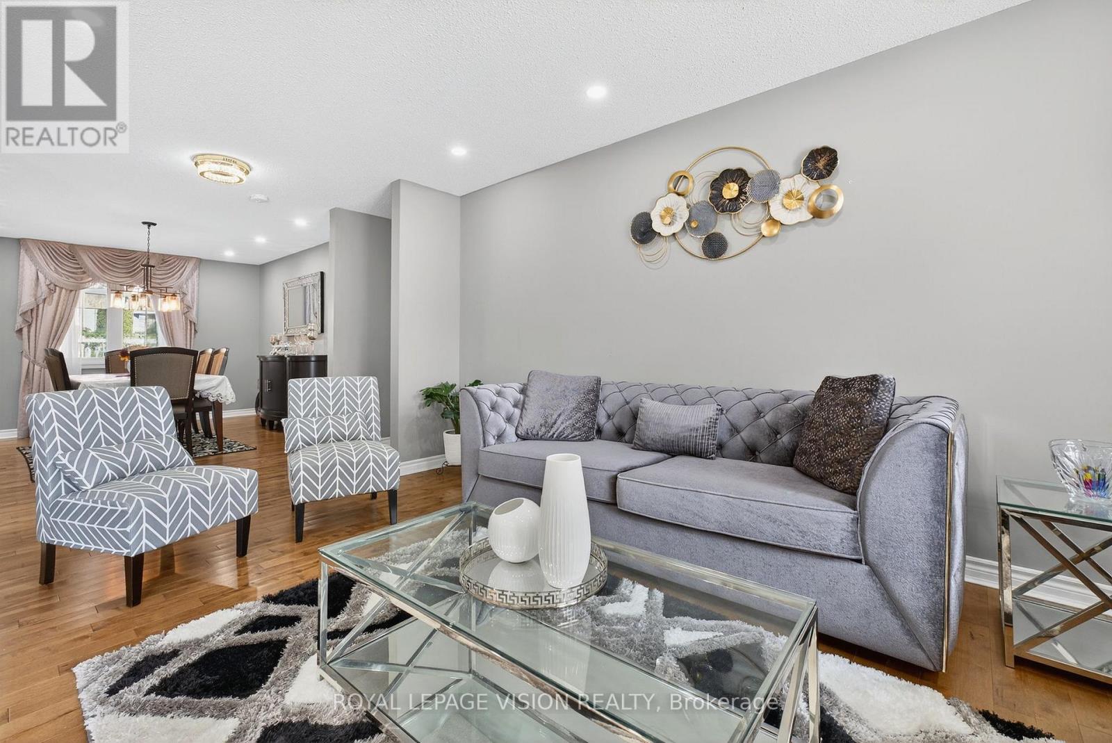 7 Montgomery Square, Brampton, Ontario  L6Z 3H3 - Photo 8 - W12514596