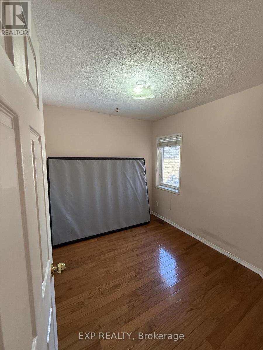 7680 Black Walnut Trail, Mississauga, Ontario  L5N 8A6 - Photo 14 - W12796204