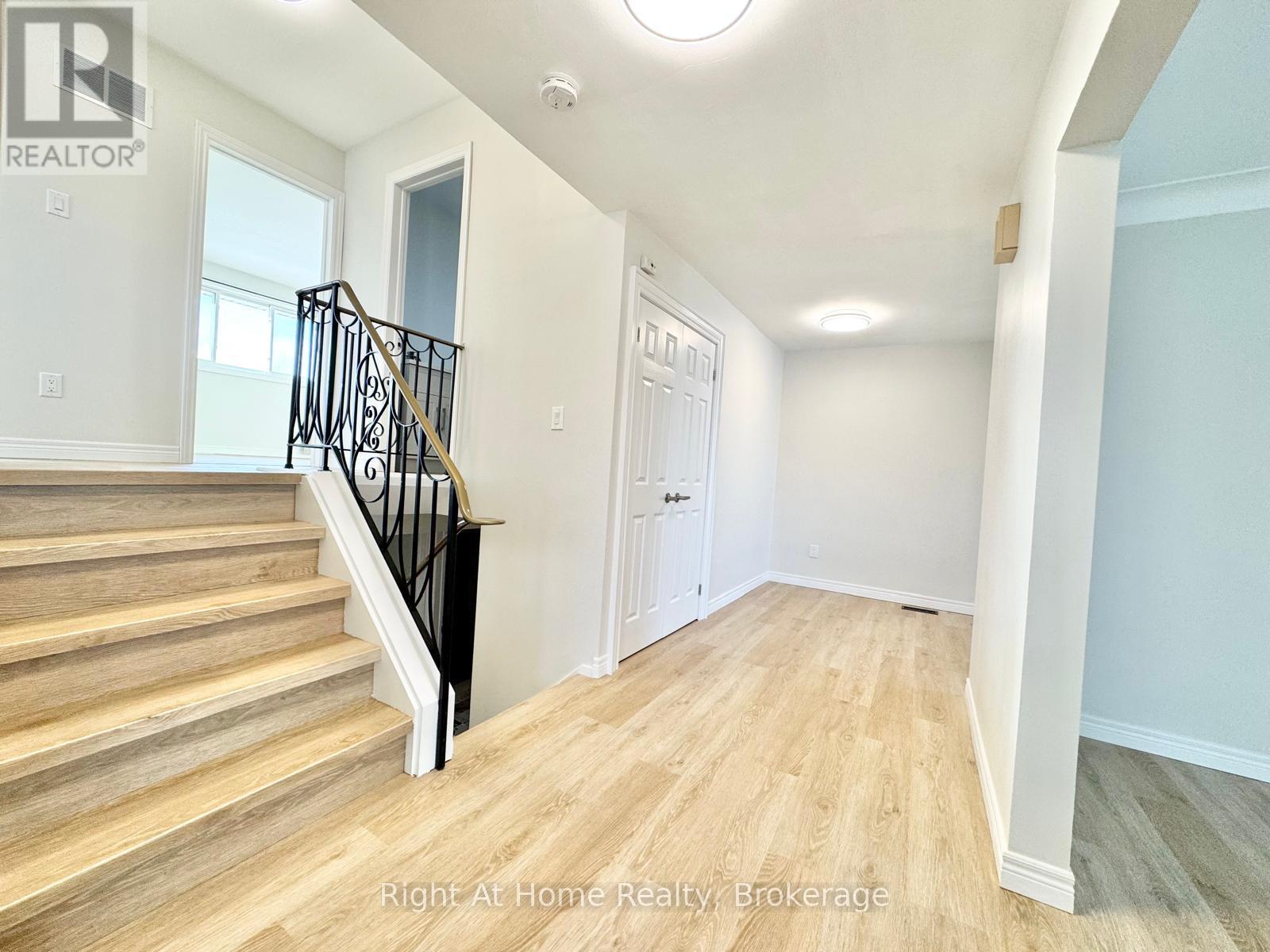 221 First Road E, Hamilton, Ontario  L8J 2V6 - Photo 9 - X12796238