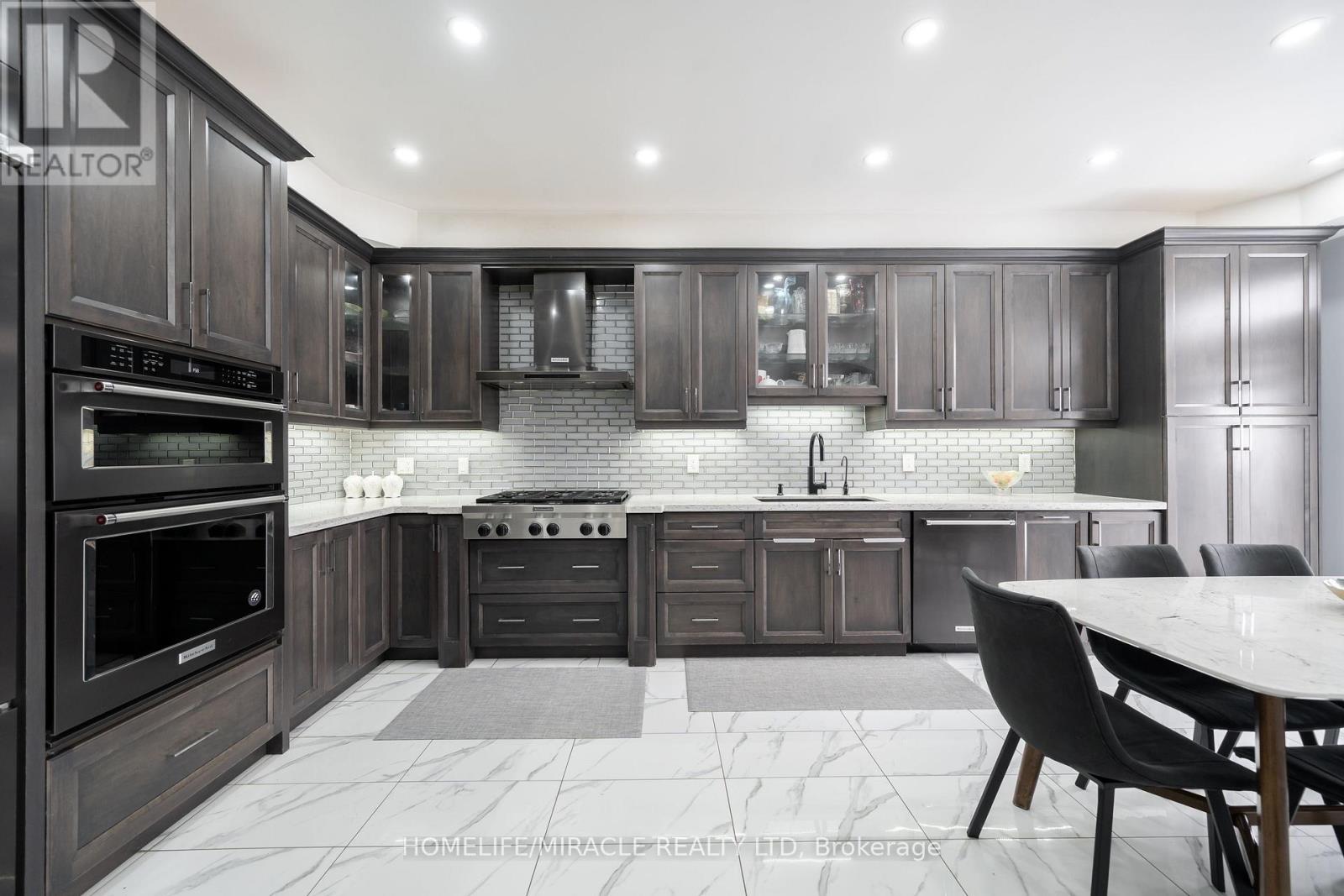 11 Noranda Crescent, Brampton, Ontario  L6Y 0M7 - Photo 13 - W12795690