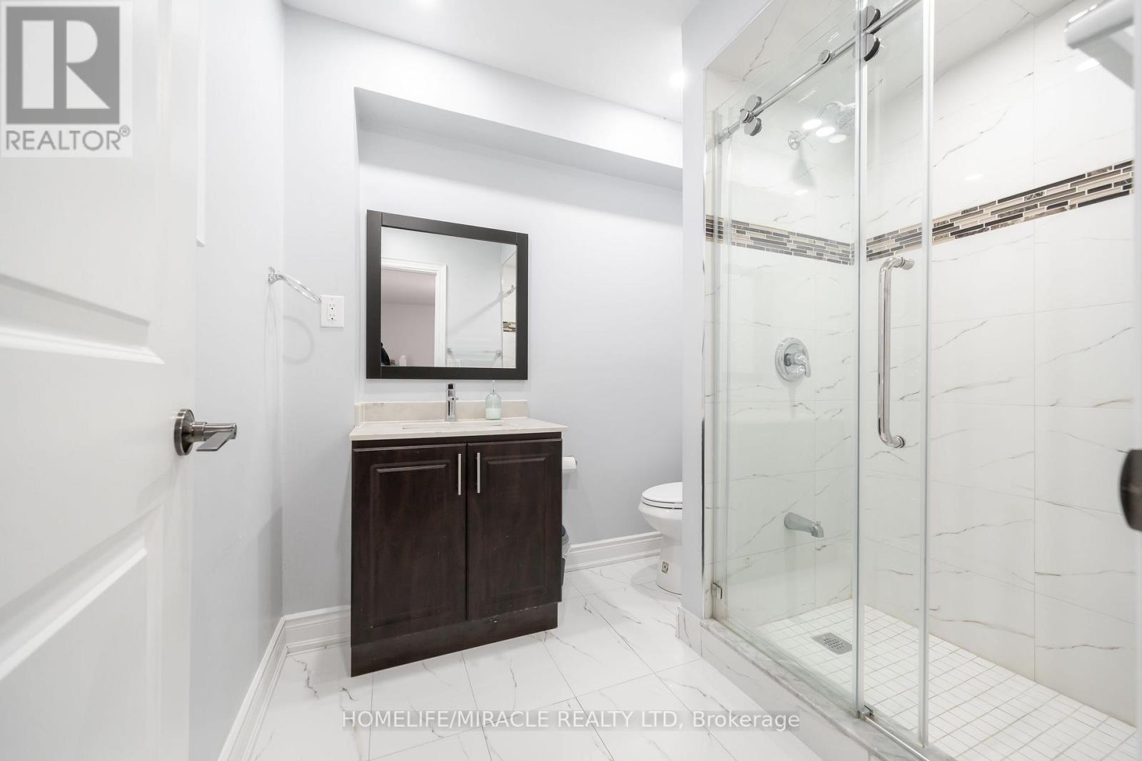 11 Noranda Crescent, Brampton, Ontario  L6Y 0M7 - Photo 11 - W12795690