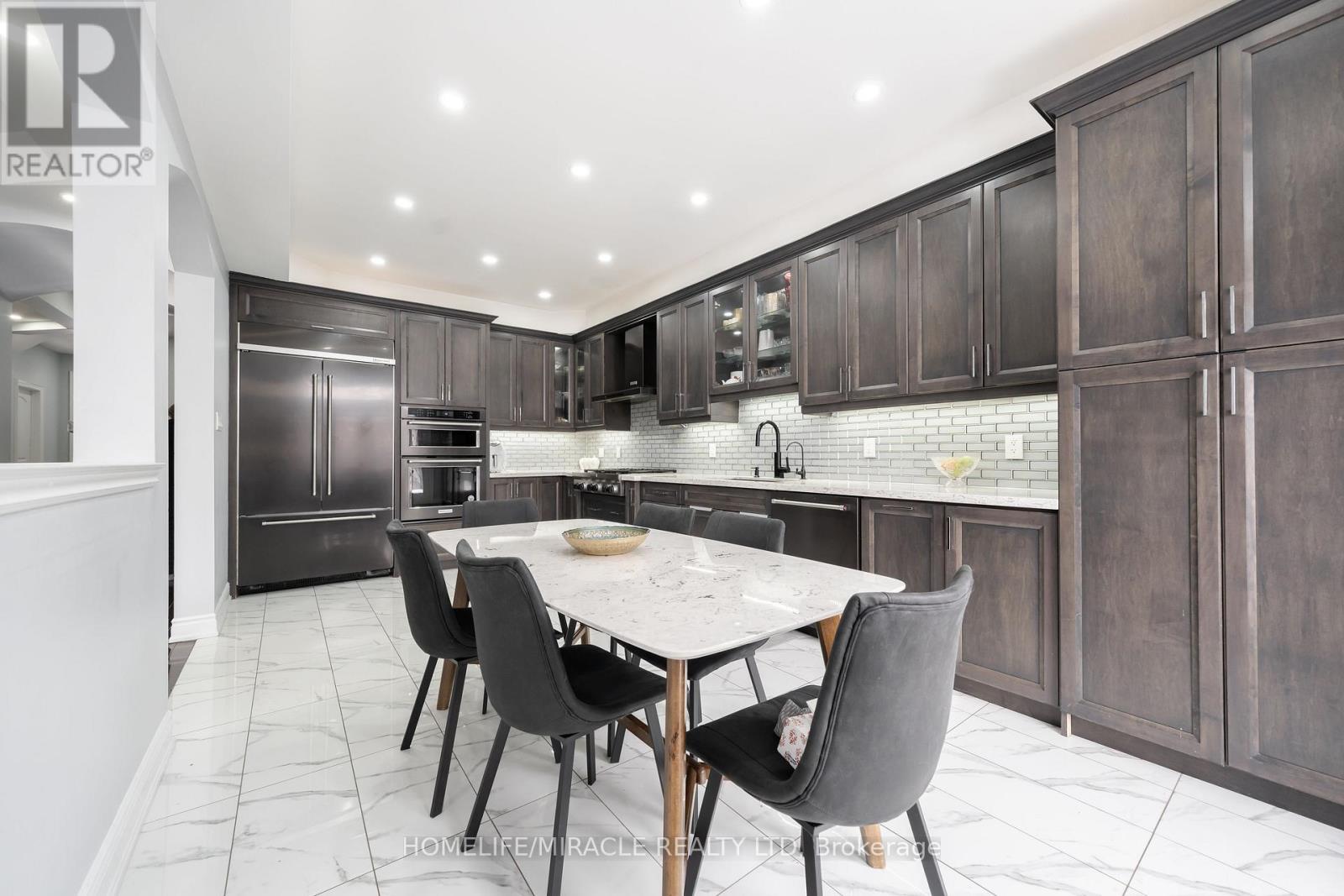 11 Noranda Crescent, Brampton, Ontario  L6Y 0M7 - Photo 16 - W12795690