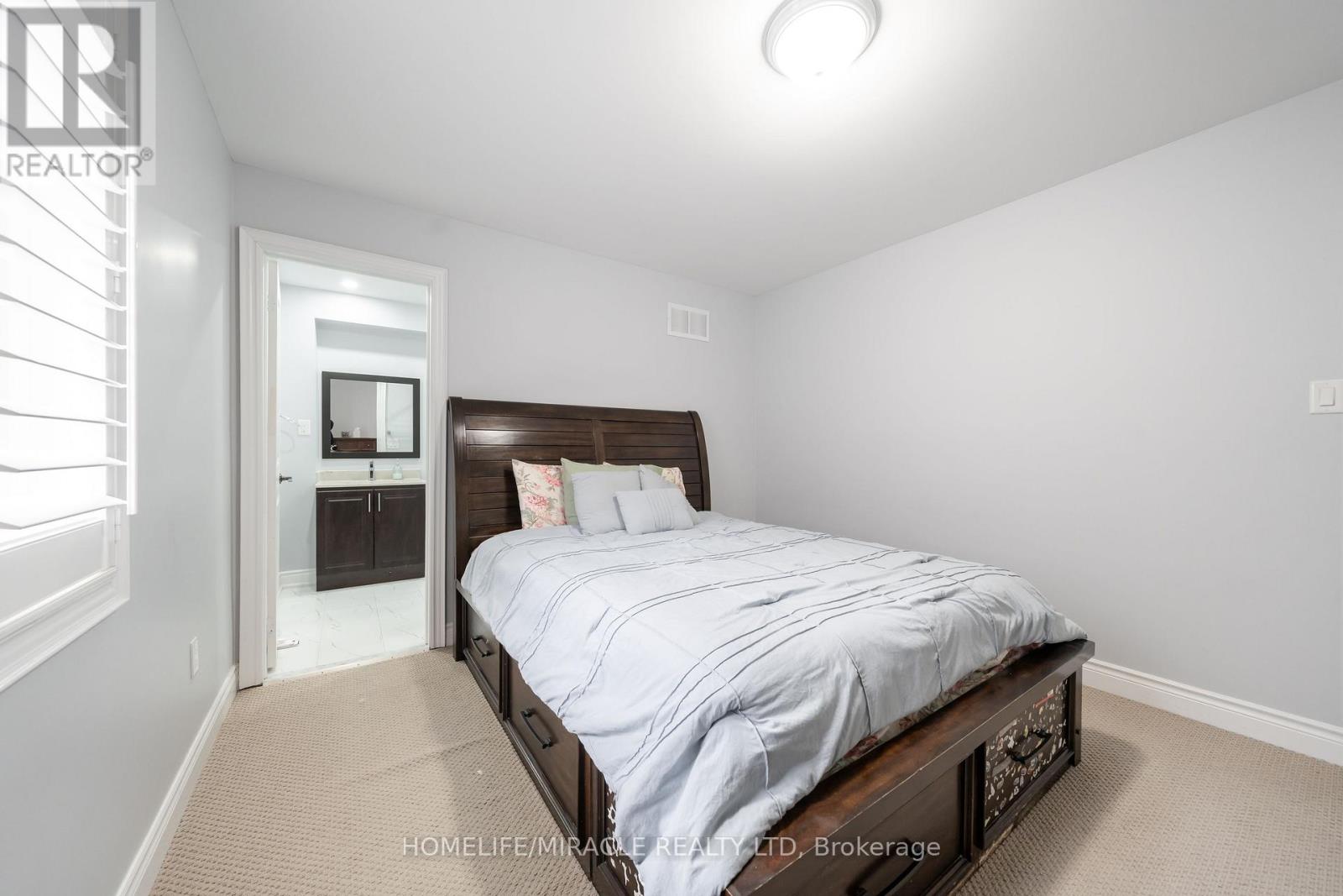 11 Noranda Crescent, Brampton, Ontario  L6Y 0M7 - Photo 32 - W12795690