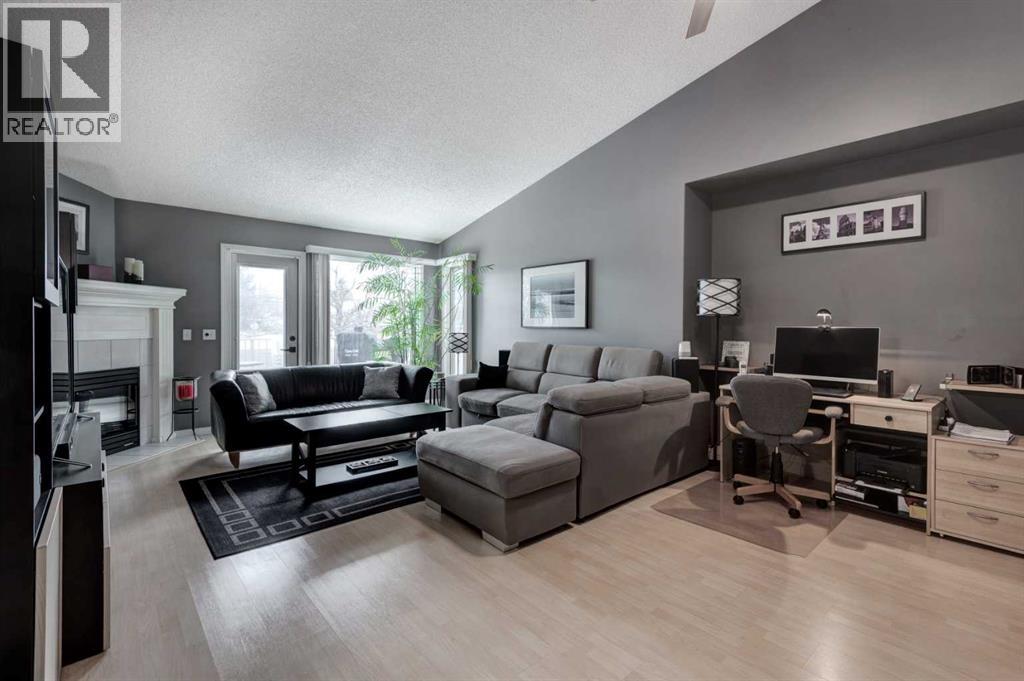 66 Douglas Woods Park Se, Calgary, Alberta  T2Z 2K6 - Photo 11 - A2283603