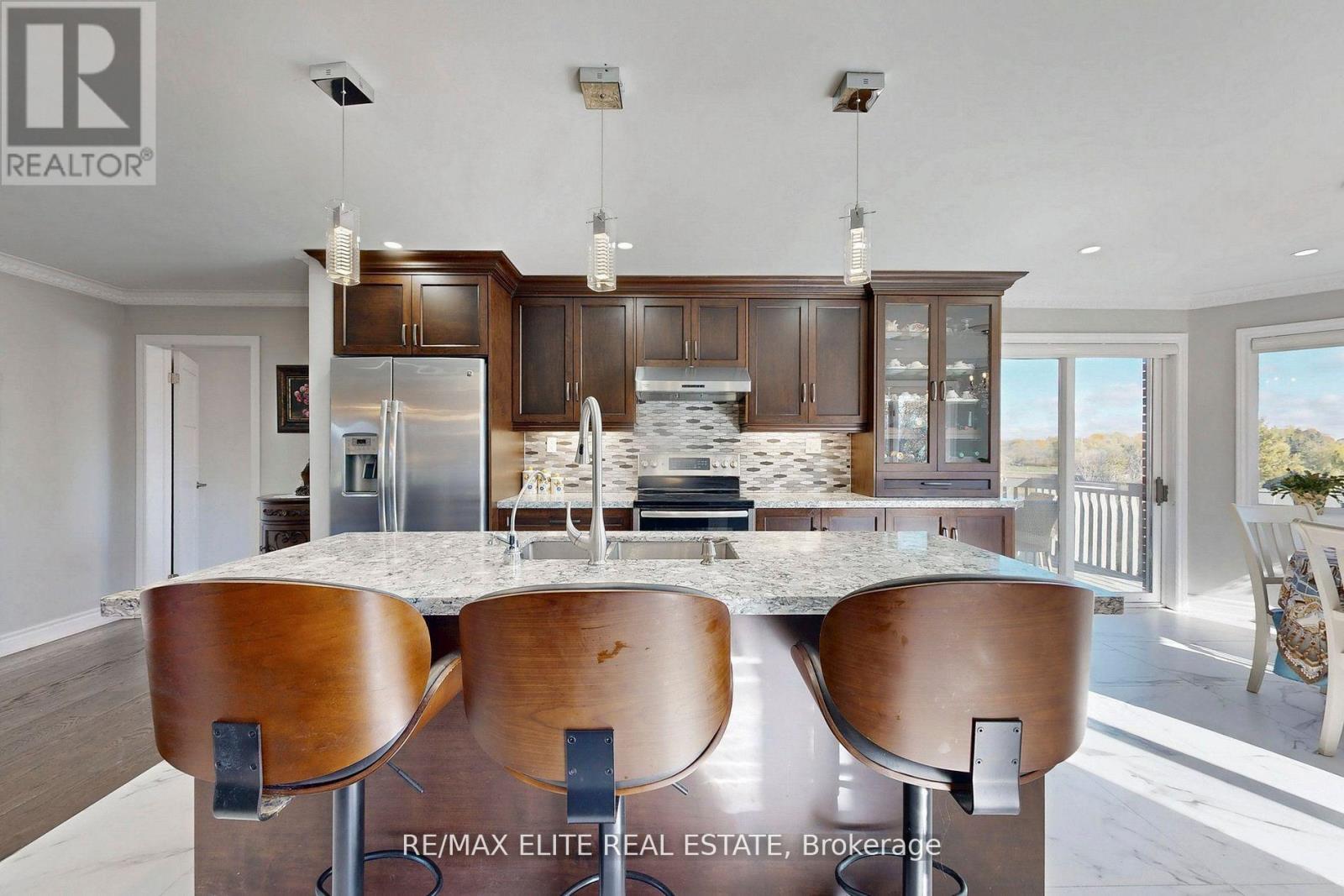 9 Island Lake Drive, Whitchurch-Stouffville, Ontario  L4A 7X4 - Photo 12 - N12796226