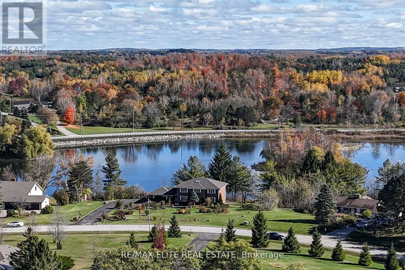 9 Island Lake Drive, Whitchurch-Stouffville, Ontario  L4A 7X4 - Photo 2 - N12796226