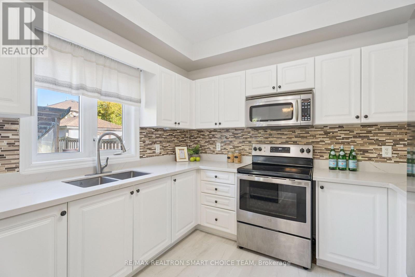 117 Miller Drive, Barrie, Ontario  L4N 9X2 - Photo 15 - S12796230